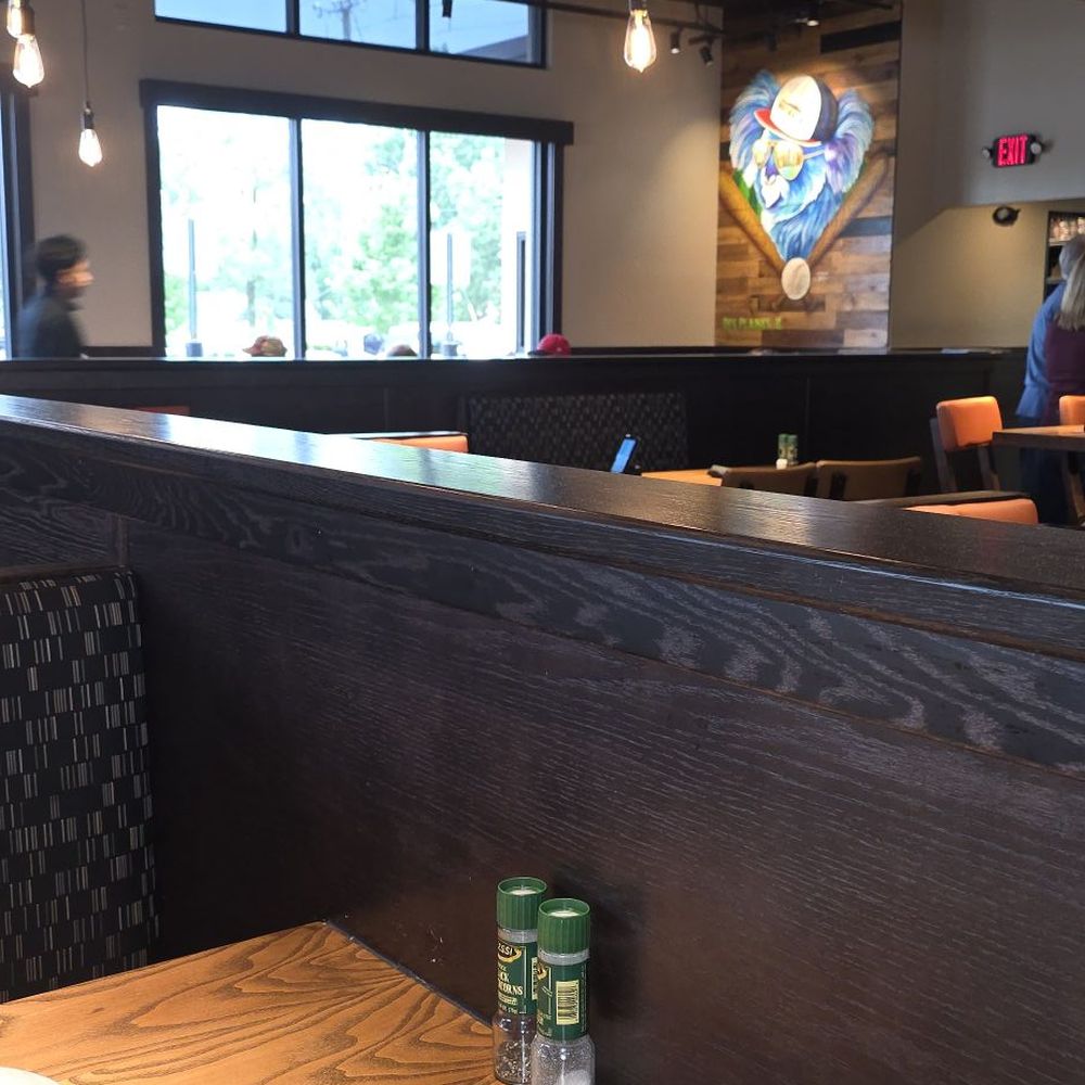 Outback Steakhouse - This is an empty restaurant with an hour wait. - Steakhouses Near Me - Des Plaines, Illinois Outback Steakhouse - This is an empty restaurant with an hour wait. - Steakhouses Near Me - Des Plaines, Illinois