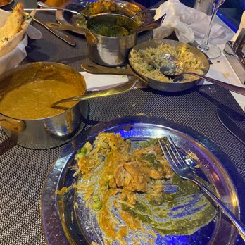Royal Indian Curry House - Chicken Korma, Sag Aloo, Garlic Naan, peas Pilaw - Indian Near Me - Makati, NCR Royal Indian Curry House - Chicken Korma, Sag Aloo, Garlic Naan, peas Pilaw - Indian Near Me - Makati, NCR