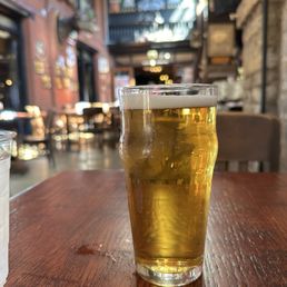 Pilsner. Prost! Pilsner. Prost!