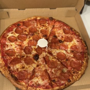 Combo's Pizza - Pepperoni - Pizza Near Me - Fullerton, California Combo's Pizza - Pepperoni - Pizza Near Me - Fullerton, California