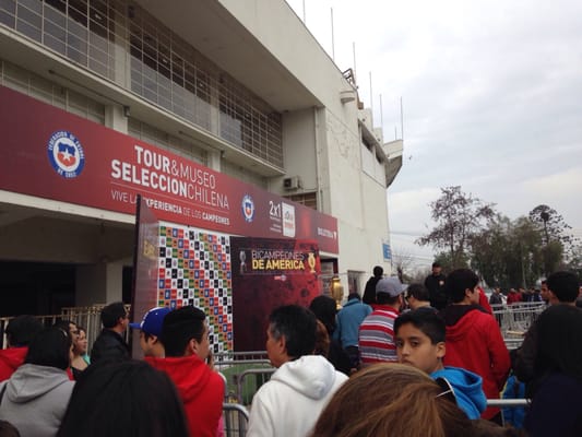 Estadio Nacional Julio Martínez Pradanos by null