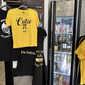 Laurie’s Pie Bar - Merchandise and cold drinks - Bakeries Near Me - Long Beach, California