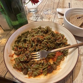 Pastamia - Spinach fusilli - too much sauce! No chicken ... nothing!!! Over 20$$ - Italian Near Me - South Miami, Florida Pastamia - Spinach fusilli - too much sauce! No chicken ... nothing!!! Over 20$$ - Italian Near Me - South Miami, Florida