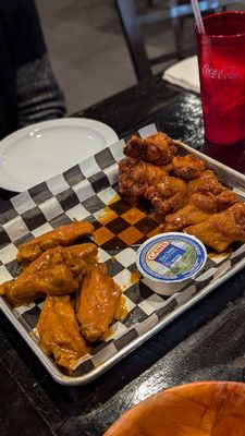 Wingnutz Bar and Grill by null