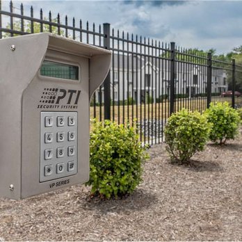Extra Space Storage - Office - Self Storage Near Me - Charlotte, North Carolina Extra Space Storage - Office - Self Storage Near Me - Charlotte, North Carolina