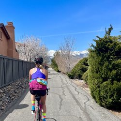High Sierra Cycling - Fun ride on a borrowed GIANT
