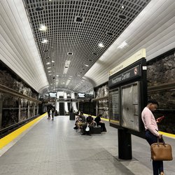 MARTA - Peachtree Center Station - View of the platform in the station.