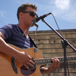 Kailua Brunch Festival - Several different musicians play at the brunch fest.