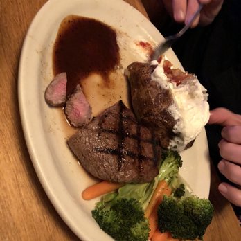Texas Roadhouse - Steakhouses Near Me - Dyer, Indiana