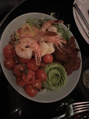 Commons Club by null