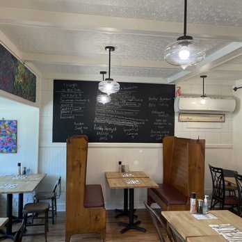 Bistro Mirepoix - Breakfast & Brunch Near Me - St. Catharines, Ontario Bistro Mirepoix - Breakfast & Brunch Near Me - St. Catharines, Ontario