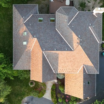 Shake Guys - Brava Aged Cedar Synthetic Shake - Roofing Near Me - Lake Zurich, Illinois Shake Guys - Brava Aged Cedar Synthetic Shake - Roofing Near Me - Lake Zurich, Illinois