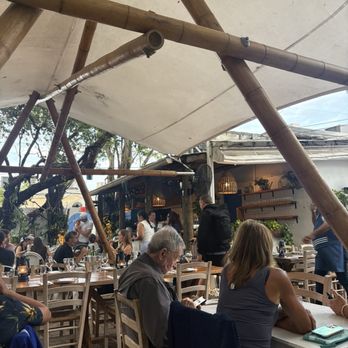 Mandolin Aegean Bistro - The restaurant - Mediterranean Near Me - Miami, Florida