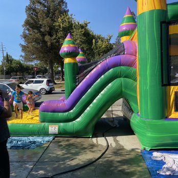 Area Jumpers - Dual slide jumper - Bounce House Rentals Near Me - San Jose, California