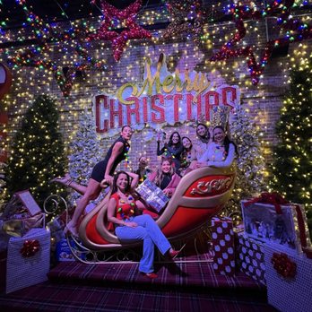 Frosty's Christmas Bar - Bars Near Me - Houston, Texas