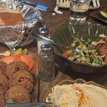 Rozanna - Mediterranean Near Me - Manchester, Missouri