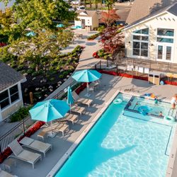 Old Pike Cottages - Lots of outdoor space to gather with friends and family!