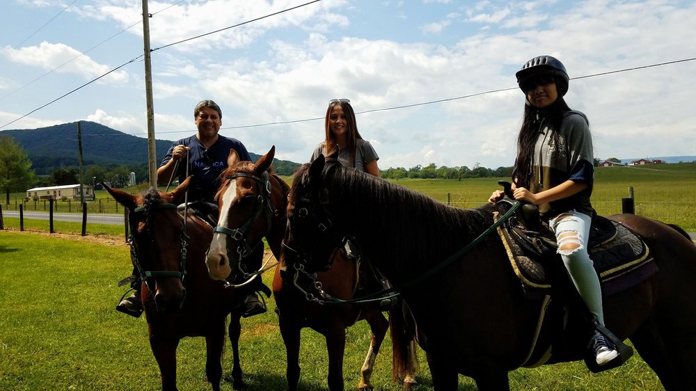 JORDAN HOLLOW STABLES 49 Photos & 54 Reviews 657 Pine Grove Rd