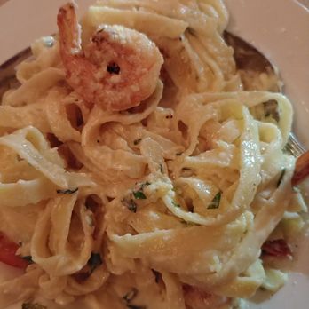 Mama Carolla's - Shrimp Alfredo - Italian Near Me - Indianapolis, Indiana Mama Carolla's - Shrimp Alfredo - Italian Near Me - Indianapolis, Indiana