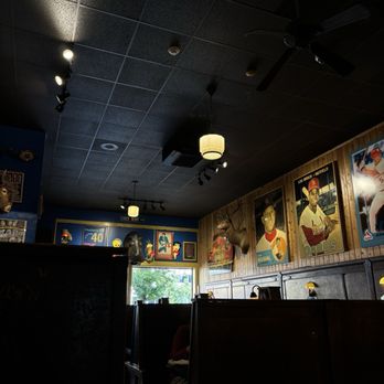 Blueberry Hill - Dine in seating area - American Near Me - Saint Louis, Missouri