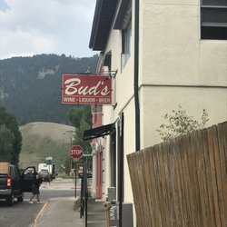 Bud's Eastside Liquor - Outside