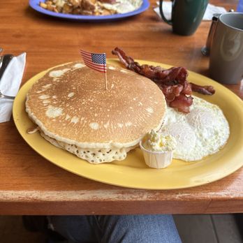 Squeeze In - Happy Veterans Day!  Quintana Roo Pancake Combo & Manly Morris - Breakfast & Brunch Near Me - Modesto, California