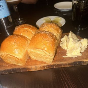 Old Hickory Steakhouse - Fresh complimentary bread - Steakhouses Near Me - Aurora, Colorado Old Hickory Steakhouse - Fresh complimentary bread - Steakhouses Near Me - Aurora, Colorado