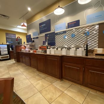 Holiday Inn Express - Hotels Near Me - Greensboro, North Carolina Holiday Inn Express - Hotels Near Me - Greensboro, North Carolina