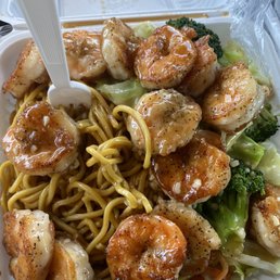 Jumbo shrimp over noodles Jumbo shrimp over noodles