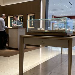 Heller Jewelers - The famous Rolex showroom