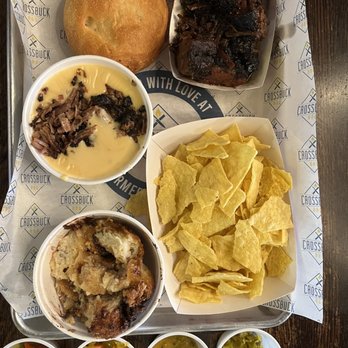 Crossbuck BBQ - Barbeque Near Me - Farmers Branch, Texas