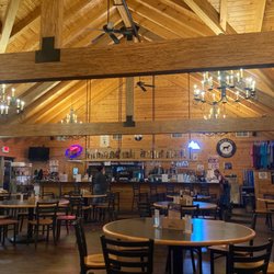 Black Dog Tavern - Dining and bar area