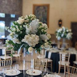 Maricopa Flowers - Wedding Centerpiece