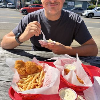 J's Fish and Chips - Halibut basket - Seafood Near Me - Lincoln City, Oregon J's Fish and Chips - Halibut basket - Seafood Near Me - Lincoln City, Oregon