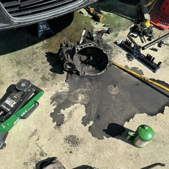 Maxwell’s Mobile Mechanics - Volkswagen Transmission removal - Auto Repair Near Me Maxwell’s Mobile Mechanics - Volkswagen Transmission removal - Auto Repair Near Me