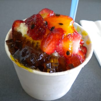 Salju Dessert - Pineapple shaved ice with passion fruit syrup, topped with strawberries and coffee jelly - Desserts Near Me - Alhambra, California Salju Dessert - Pineapple shaved ice with passion fruit syrup, topped with strawberries and coffee jelly - Desserts Near Me - Alhambra, California