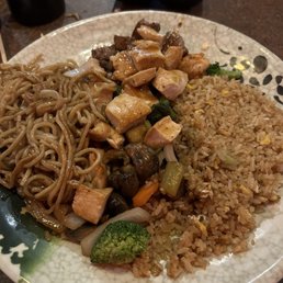 I had already been eating for 10-15 minutes and this is what my plate still looked like