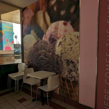 Baskin-Robbins - Decor on the wall - Ice Cream & Frozen Yogurt Near Me - Long Beach, California