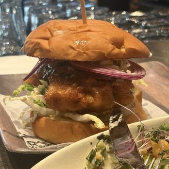 Maui Brewing Co. Waikiki - Fish sandwich. - Brewpubs Near Me - Honolulu, Hawaii Maui Brewing Co. Waikiki - Fish sandwich. - Brewpubs Near Me - Honolulu, Hawaii