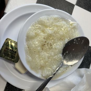 McLean's Restaurant - Grits - American Near Me - Richmond, Virginia McLean's Restaurant - Grits - American Near Me - Richmond, Virginia