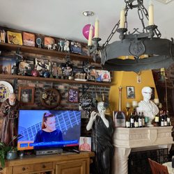 Tino's Delicatessen