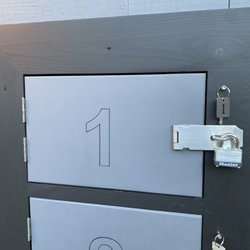 Edge of The Wedge - When dropping off, choose any locker with an available key.