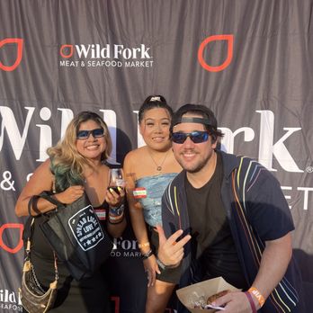 Wild Fork - Nassau Plaza - Wepaaaa the Elite crew!!! - Meat Shops Near Me - West Hempstead, New York Wild Fork - Nassau Plaza - Wepaaaa the Elite crew!!! - Meat Shops Near Me - West Hempstead, New York
