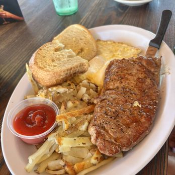 The District Cafe - Steak and eggs - Breakfast & Brunch Near Me - Bakersfield, California The District Cafe - Steak and eggs - Breakfast & Brunch Near Me - Bakersfield, California