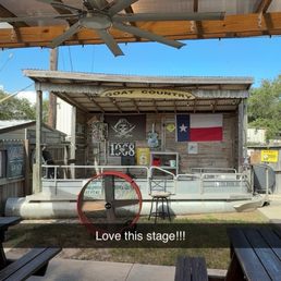 Outdoor stage! Outdoor stage!