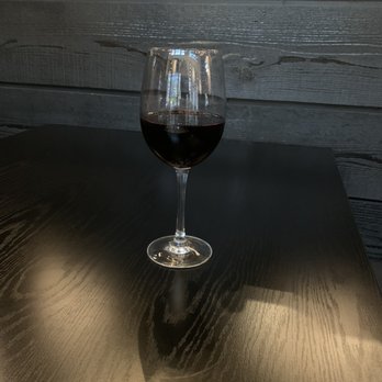 Blackwall Hitch - Merlot - New American Near Me - Baltimore, Maryland Blackwall Hitch - Merlot - New American Near Me - Baltimore, Maryland