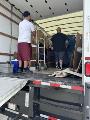 Navarro-Melia Movers