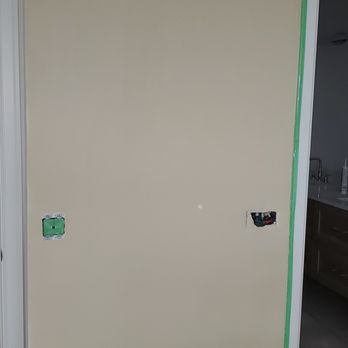 PNW Jade Drywall - Picture 2 all patches blended in perfectly. Will make your patches look like nothing happened. - Drywall Installation & Repair Near Me
