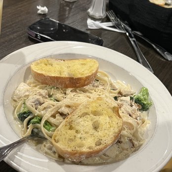 The Red Blazer Restaurant & Pub - Chicken & Broccoli Fettucini Alfredo - Bakeries Near Me - Concord, New Hampshire The Red Blazer Restaurant & Pub - Chicken & Broccoli Fettucini Alfredo - Bakeries Near Me - Concord, New Hampshire