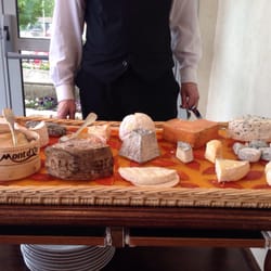Hôtellerie Beau Rivage - The cheese cart